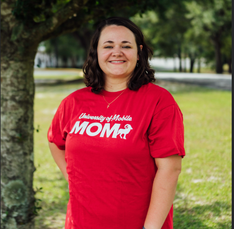 Mom Ram Tee