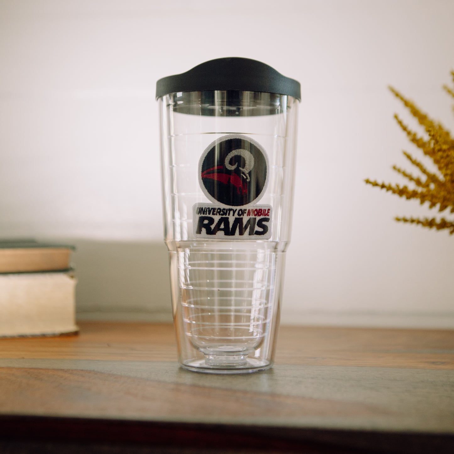 UM 24 oz. Tervis Tumbler with lid