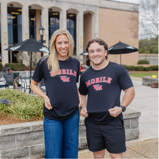 Interlocking UM Tee