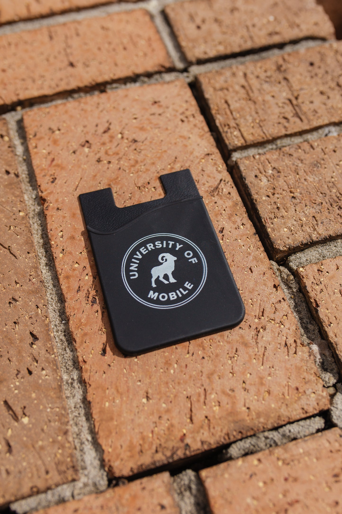 UM Cell Phone Wallet